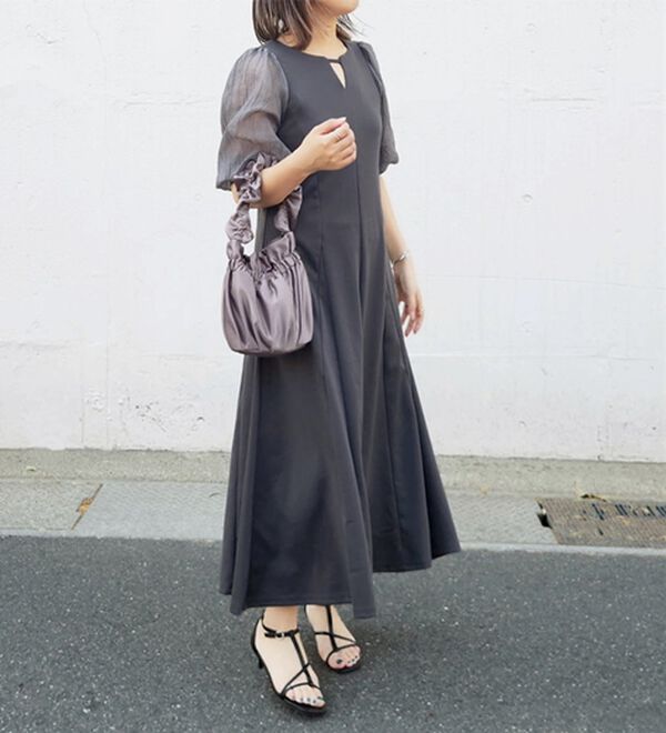 GeeRA（ジーラ）の「袖楊柳シアー美ラインワンピース（カットソーワンピース）」｜詳細画像