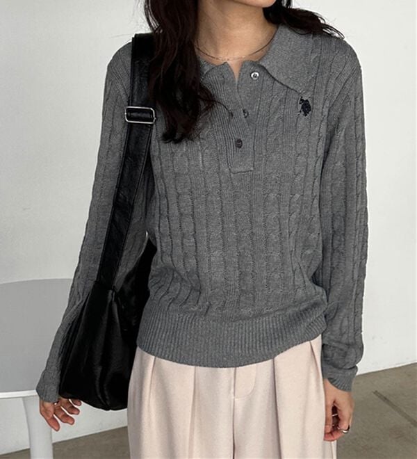 RANAN（ラナン）の「＜Ｕ．Ｓ．Ｐ＞刺繍長袖ケーブルポロニット（ニット・セーター）」｜詳細画像