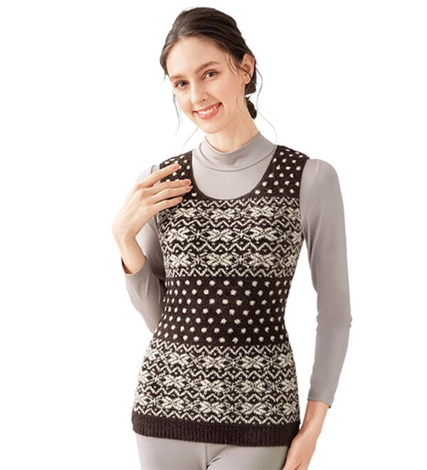 「もこもこ暖かニットベスト（肌着・インナーウェア）」｜ブラウン