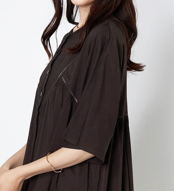 BELLUNA（ベルーナ）の「レース使いフレアーシルエットワンピース（チュニックワンピース）」｜詳細画像