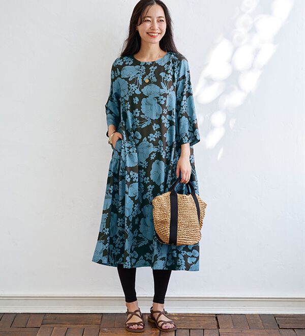 BELLUNA（ベルーナ）の「＜＆ｃｏｃｏｃｈｉ＞ひんやり冷感素材花柄ティアードワンピース（シャツワンピース）」｜詳細画像