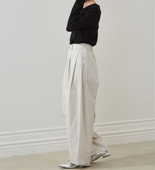 RANAN（ラナン）の「カーブシルエットサイドタックパンツ（フルレングスパンツ）」｜詳細画像