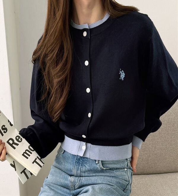 GeeRA（ジーラ）の「【U.S. POLO ASSN.】レイヤード風バイカラーカーデ（ニットカーディガン）」｜詳細画像