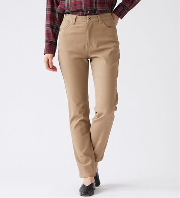 BELLUNA（ベルーナ）の「静電防止！蓄熱綿サテンストレッチカラーパンツ（フルレングスパンツ）」｜詳細画像