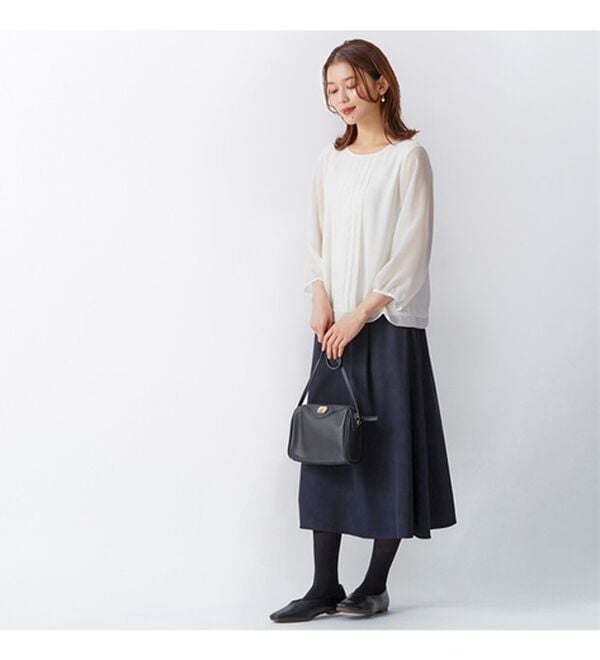 Viola e Viola（ヴィオラ エ ヴィオラ）の「タックデザインシフォンブラウス（ブラウス）」｜詳細画像