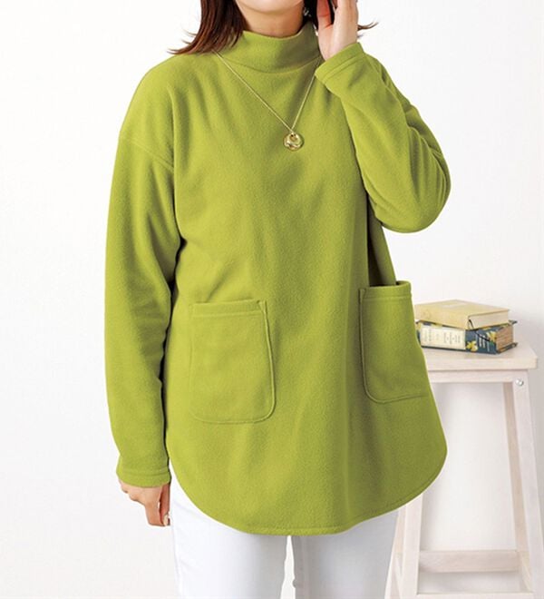 BELLUNA（ベルーナ）の「ポケット付裾ラウンドフリースプルオーバー（チュニック）」｜詳細画像