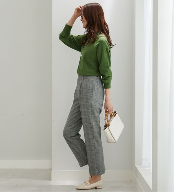 BELLUNA（ベルーナ）の「サマ見え(スーパーウォーム)ウール調素材美脚テーパードパンツ（テーパードパンツ）」｜詳細画像