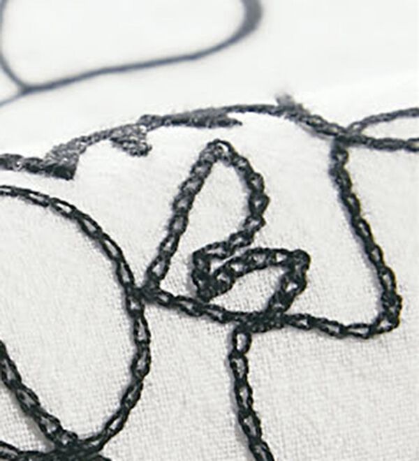 BELLUNA（ベルーナ）の「【２枚組】チェーン刺しゅうシャツチュニック（チュニック）」｜詳細画像