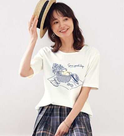 BELLUNA（ベルーナ）の「綿１００％プリントＴシャツ（Tシャツ）」