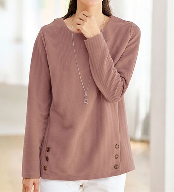 BELLUNA（ベルーナ）の「サイドボタンデザイン立体編地プルオーバー（カットソー）」｜詳細画像