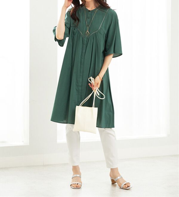 BELLUNA（ベルーナ）の「レース使いフレアーシルエットワンピース（チュニックワンピース）」｜詳細画像