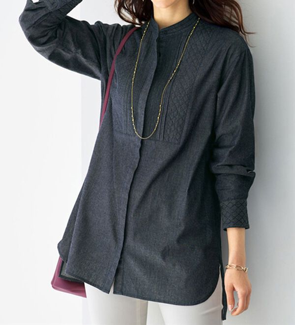 BELLUNA（ベルーナ）の「キルト刺しゅうデザインデニムチュニック（シャツ）」｜詳細画像