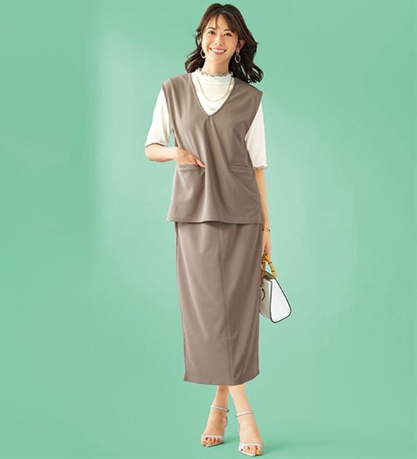 BELLUNA（ベルーナ）の「シアー素材重ね着風フリル衿プルオーバー（カットソー）」｜詳細画像