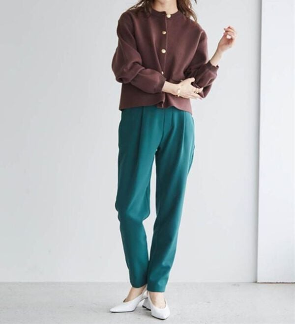 あったか！裏起毛美脚シルエットタックパンツ - ベルーナ【公式】