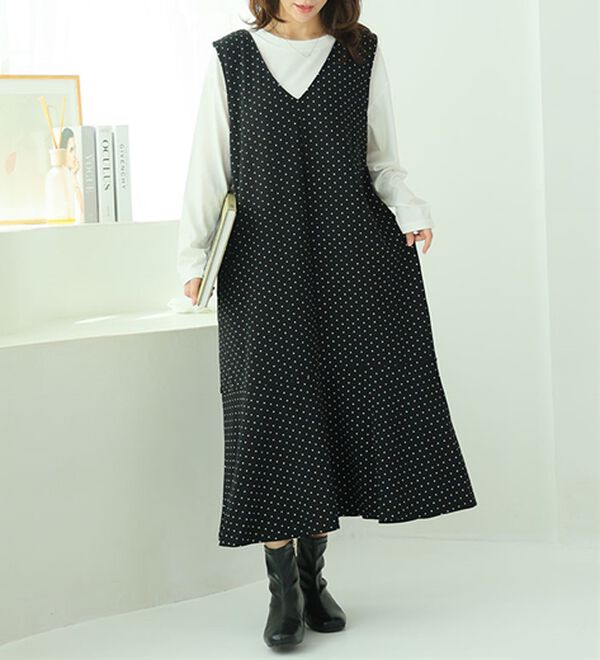 A HAPPY MARILYN（アハッピーマリリン）の「【Ｌ～８Ｌ】【２点セット】スポッと着られる！！「楽かわ」シリーズ！長袖 トップス×シンプル ジャンスカ（アンサンブル）」｜ブラックドット