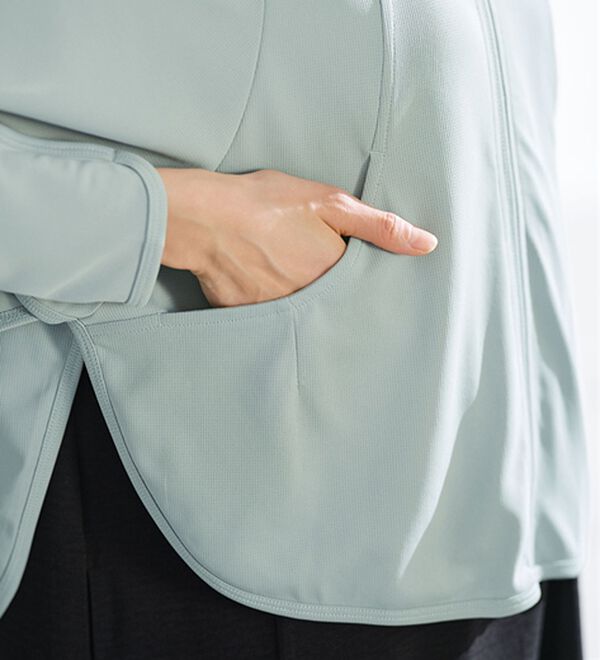 BELLUNA（ベルーナ）の「短め丈で風通る！ひさし付ＵＶパーカー（パーカー）」｜詳細画像