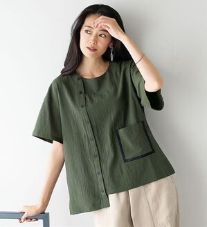 BELLUNA（ベルーナ）の「ナチュラルに装う綿楊柳ポケットデザインブラウス（ブラウス）」｜チャコール