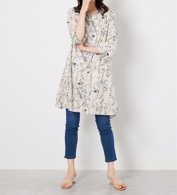 BELLUNA（ベルーナ）の「レーヨン素材袖フレアーワンピース（その他ワンピース）」｜詳細画像