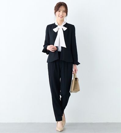 alotta（アロッタ）の「【選べるパンツ】洗える！３点セット着回し力抜群スーツ（パンツスーツ）」