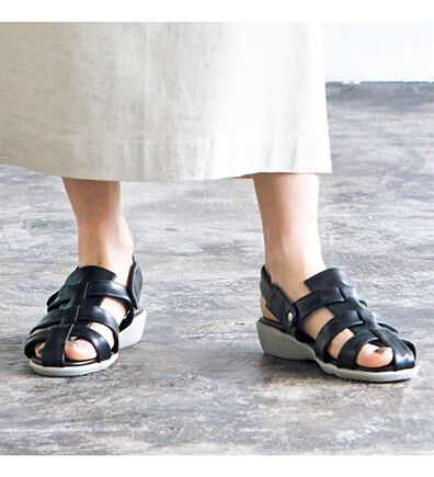 VINNO（ヴィノ）の「軽量・快適はき心地グルカサンダル（サンダル・ミュール）」