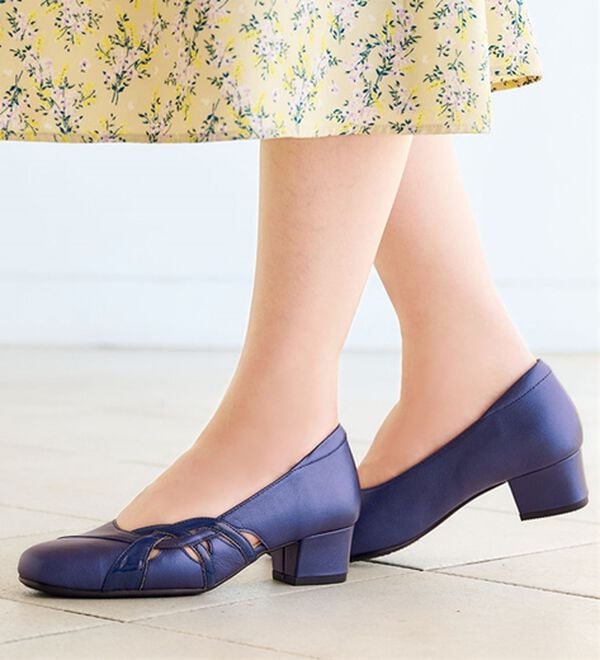 BELLUNA（ベルーナ）の「４Ｅ山羊革エナメルラインパンプス（パンプス）」｜詳細画像