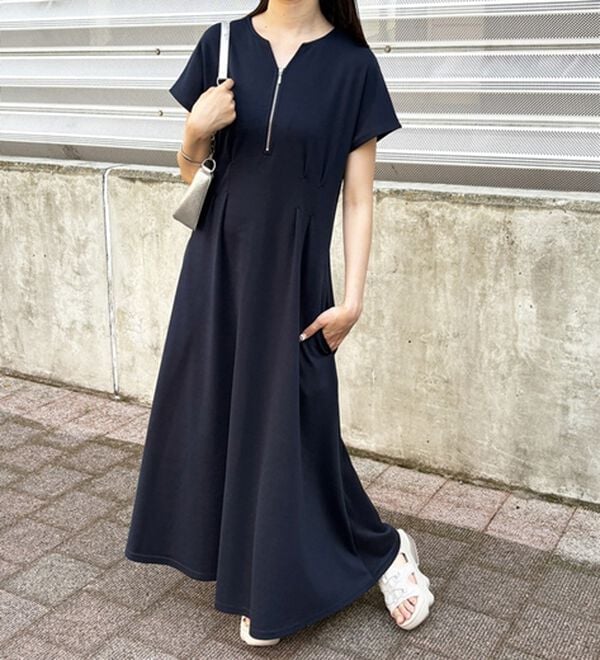 GeeRA（ジーラ）の「前後2WAYハーフジップフレンチ袖ワンピース（カットソーワンピース）」｜詳細画像