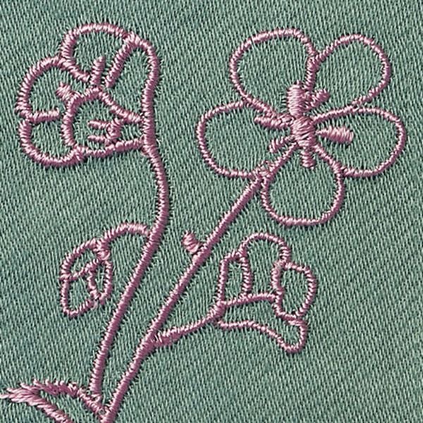 BELLUNA（ベルーナ）の「すぽっと着られる裾刺しゅうチュニック（ブラウス）」｜詳細画像