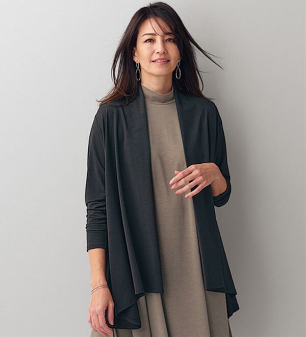 BELLUNA（ベルーナ）の「＜クールスラブ＞ドレープカーディガン（その他カーディガン）」｜黒