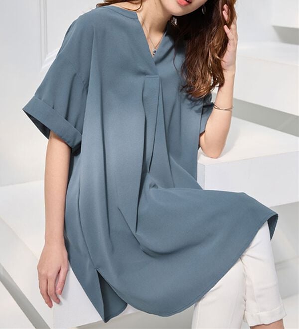 alotta（アロッタ）の「スキッパーとろみブラウスチュニック（ブラウス）」｜詳細画像