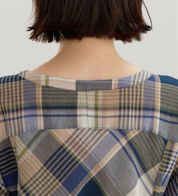 BELLUNA（ベルーナ）の「さらっと快適！Tシャツ見え切替ブラウス（ブラウス）」｜詳細画像