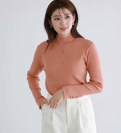 Pierrot（ピエロ）の「【選べるネック】袖ボタンリブニット（ニット・セーター）」