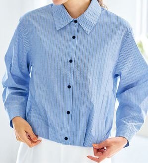 BELLUNA（ベルーナ）の「ぽわんと可愛いタック使いシャツブラウス（シャツ）」｜詳細画像