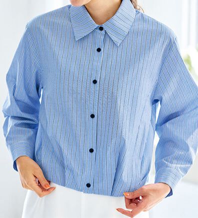 BELLUNA（ベルーナ）の「ぽわんと可愛いタック使いシャツブラウス（シャツ）」