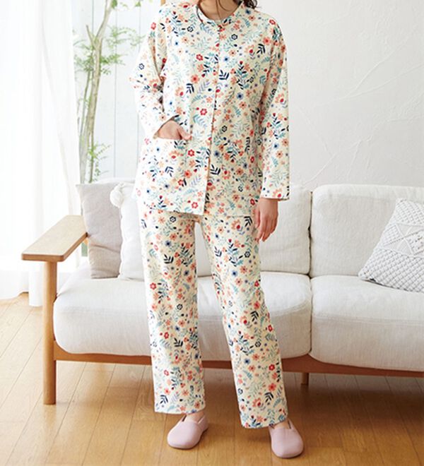 LAVIENNE（ラヴィエンヌ）の「綿入りキルトパジャマ（パジャマ・ルームウェア）」｜詳細画像