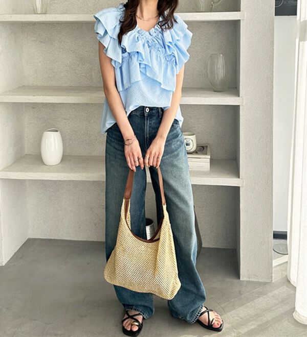 GeeRA（ジーラ）の「クロスフリルサッカーブラウス（ブラウス）」｜詳細画像