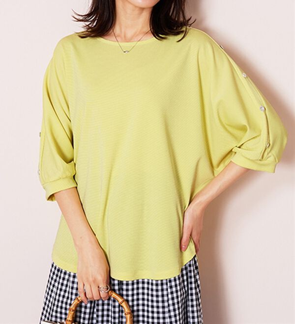 BELLUNA（ベルーナ）の「ラメ調肩ボタンデザインプルオーバー（カットソー）」｜詳細画像