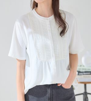 Viola e Viola（ヴィオラ エ ヴィオラ）の「【接触冷感】ヨークレースブラウス（ブラウス）」｜オフホワイト