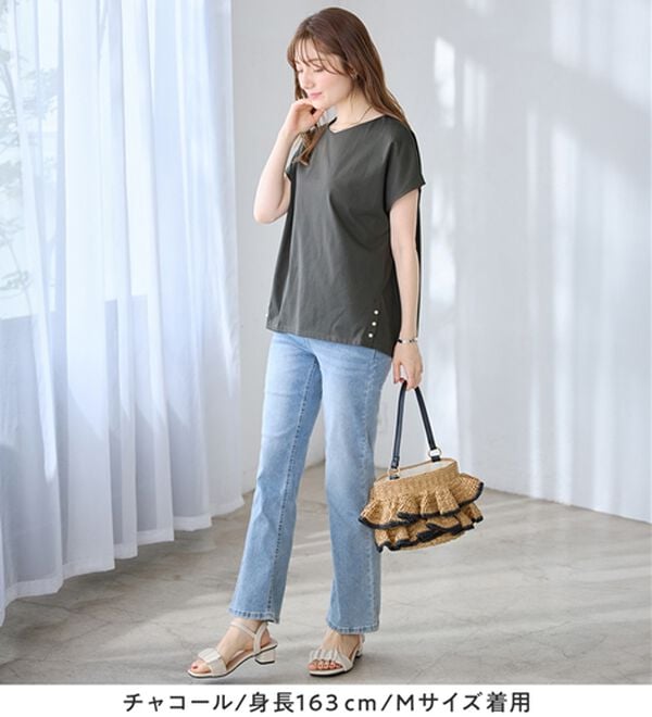 alotta（アロッタ）の「ひんやり裾パールデザインＴシャツ（カットソー）」｜詳細画像