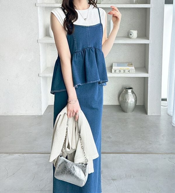 GeeRA（ジーラ）の「楽ちん！デニムペプラムキャミワンピース（その他ワンピース）」｜ブルー系