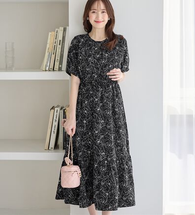 alotta（アロッタ）の「線画タッチ花柄ギャザー切替ワンピース（プリントワンピース）」