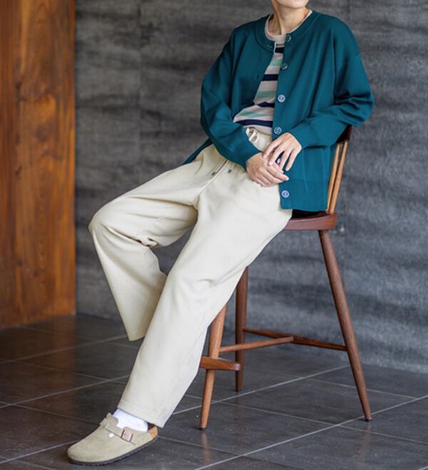 BELLUNA（ベルーナ）の「なめらかコーデュロイワイドパンツ（ワイドパンツ・ガウチョ）」｜詳細画像