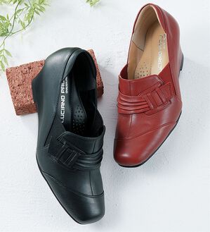 BELLUNA（ベルーナ）の「４Ｅ山羊革ベルトデザインウェッジシューズ（パンプス）」｜詳細画像