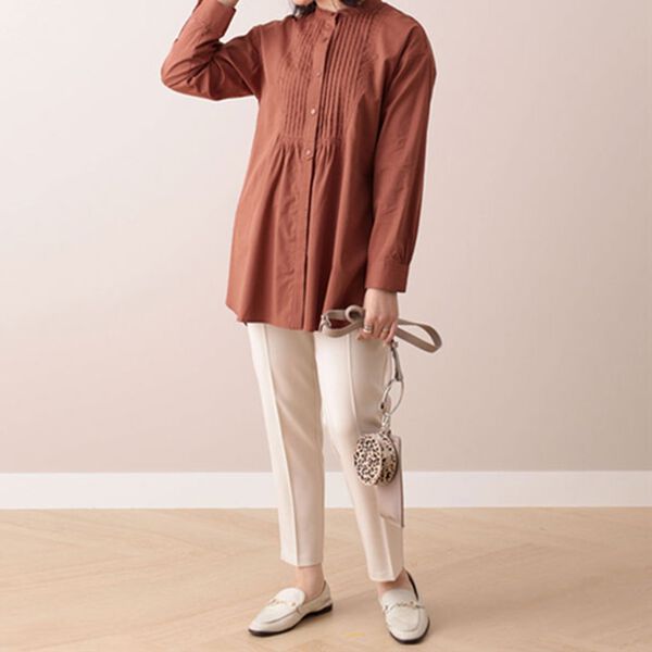 BELLUNA（ベルーナ）の「バンドカラーピンタック使いシャツチュニック（チュニック）」｜詳細画像