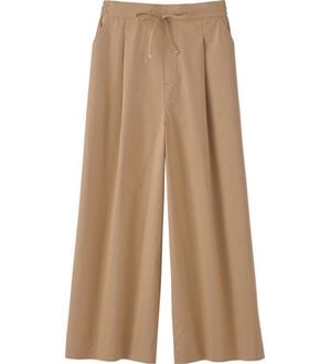 BELLUNA（ベルーナ）の「サラリ綿混タック入りキュロットパンツ（クロップドパンツ）」｜ベージュ