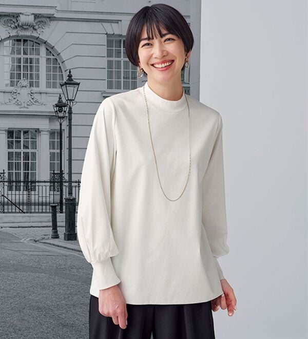 BELLUNA（ベルーナ）の「艶やかコットン１００％プルオーバー（カットソー）」｜オフ白