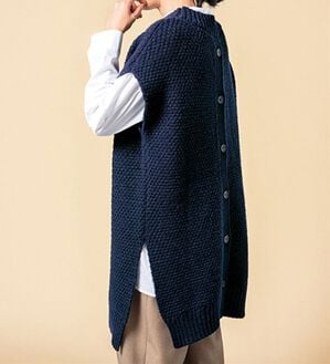VINNO（ヴィノ）の「大人のケーブル柄ベストチュニック（ベスト）」｜ネイビー