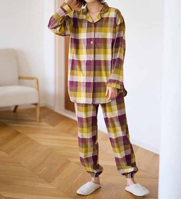 LAVIENNE（ラヴィエンヌ）の「綿１００％ふんわり柔か微起毛パジャマ（パジャマ・ルームウェア）」｜詳細画像