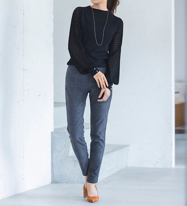 RANAN（ラナン）の「パール調ボタン付シアー袖ニットプルオーバー（ニット・セーター）」｜詳細画像