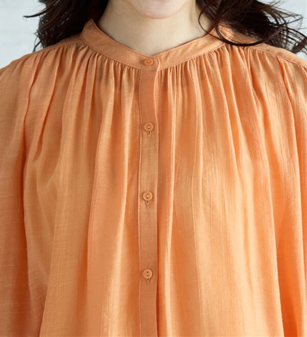 BELLUNA（ベルーナ）の「スラブ素材ギャザーデザインブラウス（ブラウス）」｜詳細画像