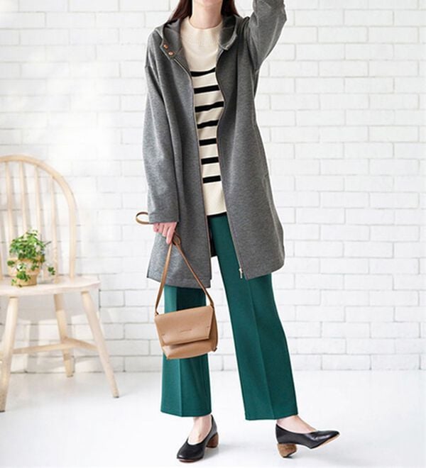 BELLUNA（ベルーナ）の「衿デザインロング丈パーカー（パーカー）」｜詳細画像